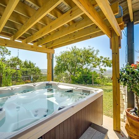 Fredericksburg Retreat With Private Hot Tub And Patio! Villa Eksteriør billede