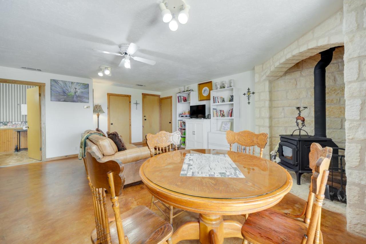 Fredericksburg Retreat With Private Hot Tub And Patio! Villa Eksteriør billede